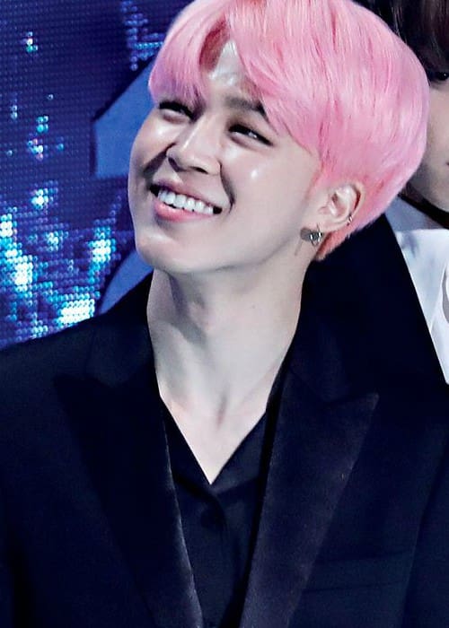 jimin-at-the-6th-gaon-chart-k-pop-awards-in-february-2017 Jimin at the 6th Gaon Chart K-Pop Awards in February 2017