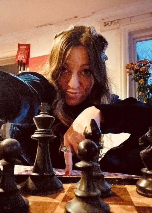 isabella-summers-as-seen-in-an-instagram-post-in-september-2020 Isabella Summers as seen in an Instagram Post in September 2020