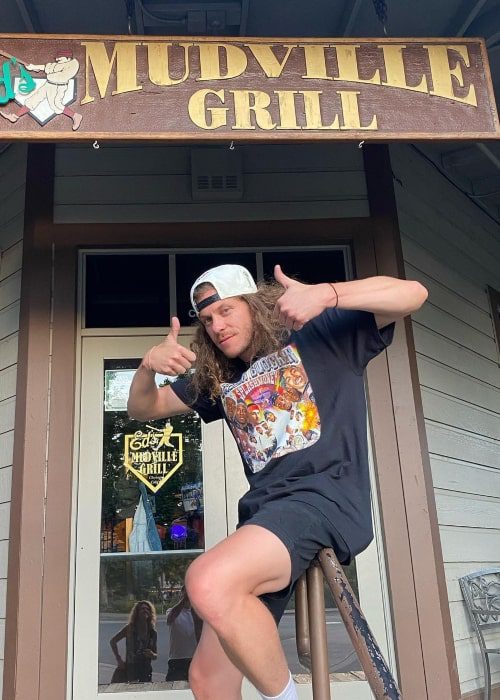 Blake Anderson at Ed’s Mudville Grill in June 2022 (Blake Anderson / Instagram) Blake Anderson at Ed's Mudville Grill in June 2022