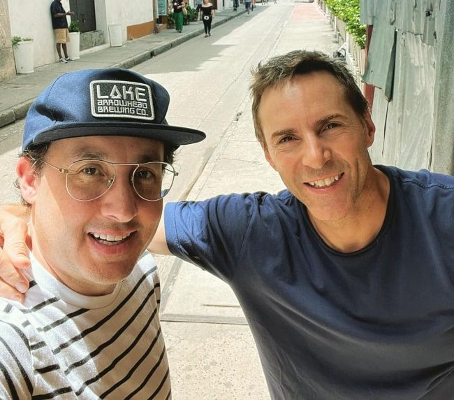 P. J. Byrne (Left) smiling in a selfie with Alessandro Nivola in Cartagena, Colombia in October 2022 (P. J. Byrne / Instagram) P. J. Byrne (Left) smiling in a selfie with Alessandro Nivola in Cartagena, Colombia in October 2022