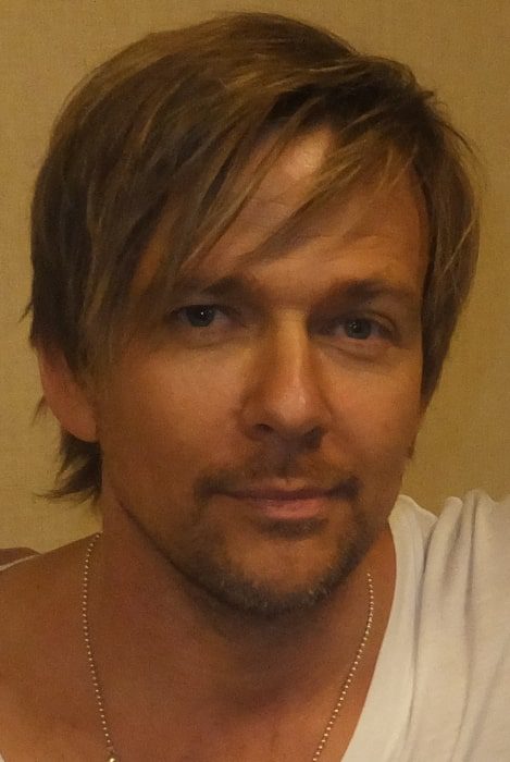 Sean Patrick Flanery as seen at the Chiller Theatre Expo at the Sheraton Parsippany Hotel in Parsippany–Troy Hills, New Jersey in April 2014 (Rob DiCaterino / Flickr / CC BY 2.0) Sean Patrick Flanery as seen at the Chiller Theatre Expo at the Sheraton Parsippany Hotel in Parsippany–Troy Hills, New Jersey in April 2014