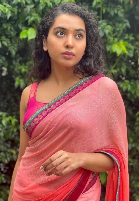 Shivathmika Rajashekar posing for a picture in October 2022 (Shivathmika Rajashekar / Instagram) Shivathmika Rajashekar posing for a picture in October 2022