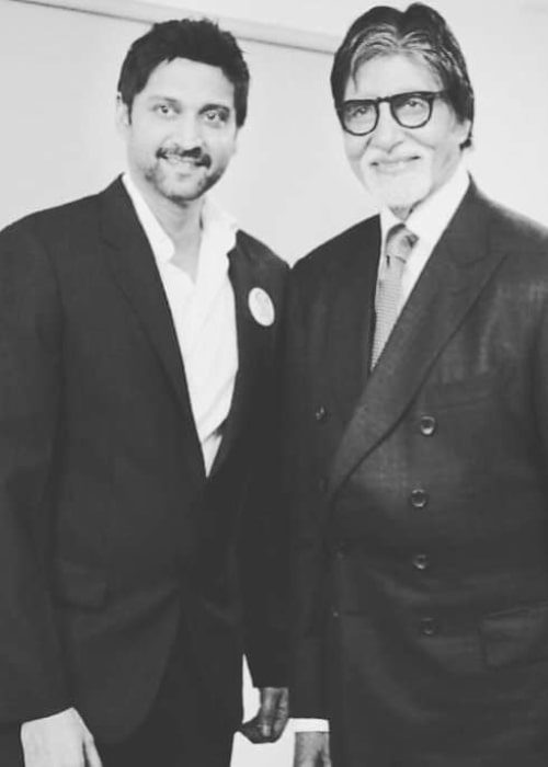 Yarlagadda Sumanth Kumar (Left) as seen in a black-and-white picture with Amitabh Bachchan (Yarlagadda Sumanth Kumar / Instagram) Yarlagadda Sumanth Kumar (Left) as seen in a black-and-white picture with Amitabh Bachchan