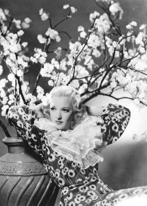 dixie-lee-as-seen-in-1935 Dixie Lee as seen in 1935
