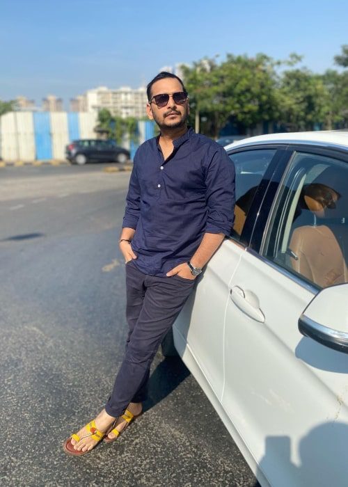 paritosh-tripathi-as-seen-while-posing-for-the-camera-in-november-2022 Paritosh Tripathi as seen while posing for the camera in November 2022